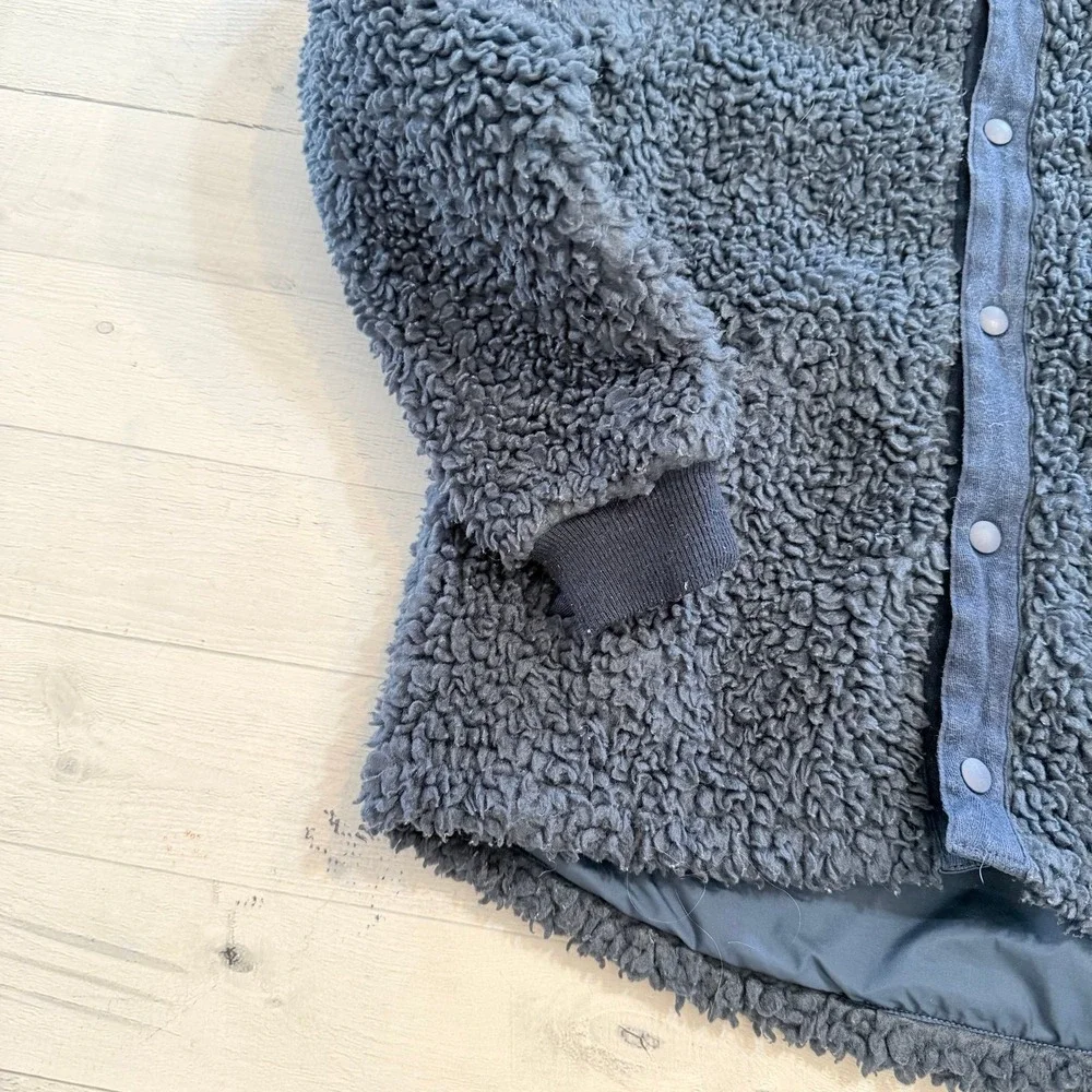 Patagonia Kids' Retro-X Bomber‎ Jacket navy blue kids size 12